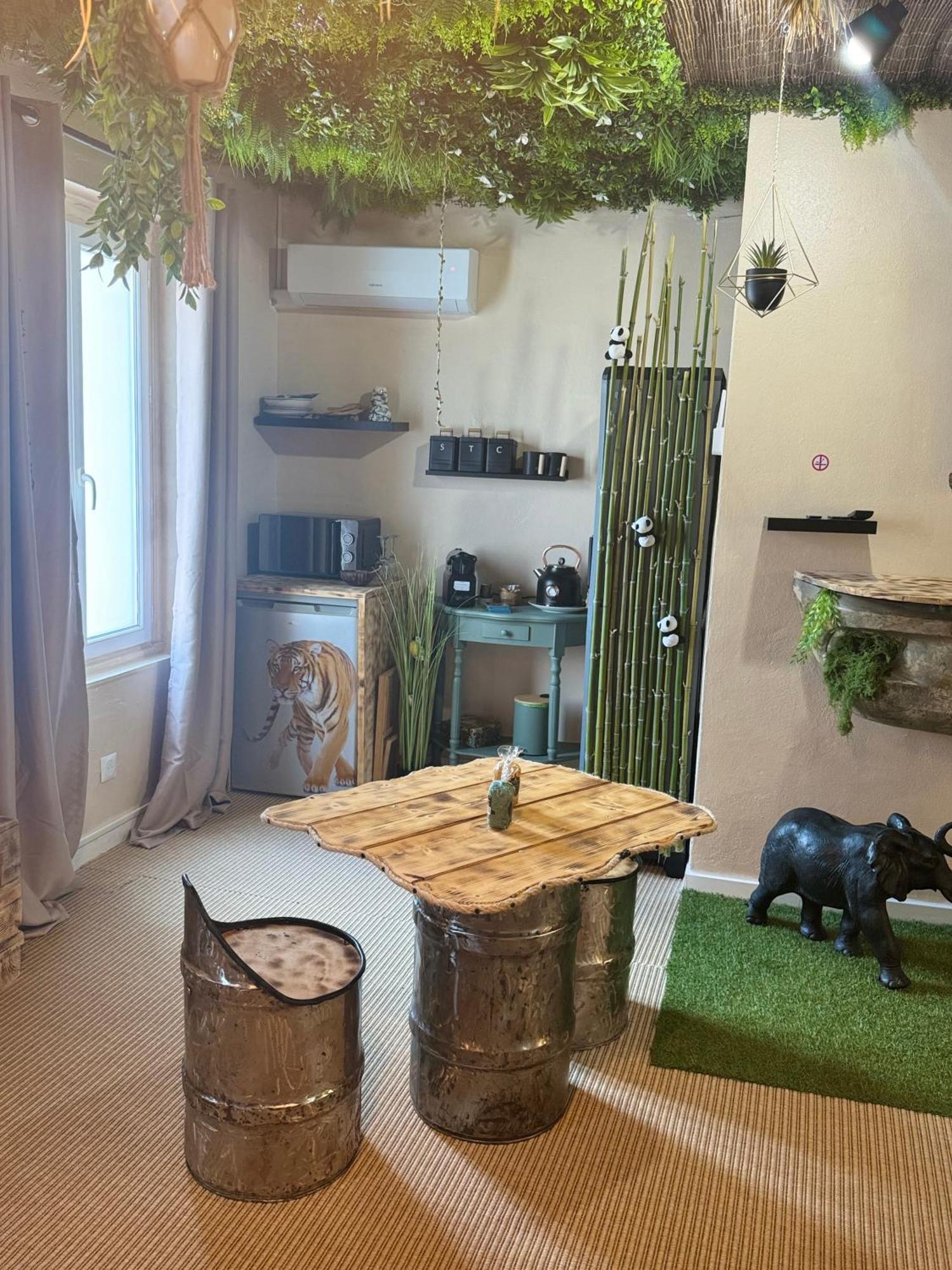 La Jungle De Sissy Bed and Breakfast Saintes-Maries-de-la-Mer Buitenkant foto